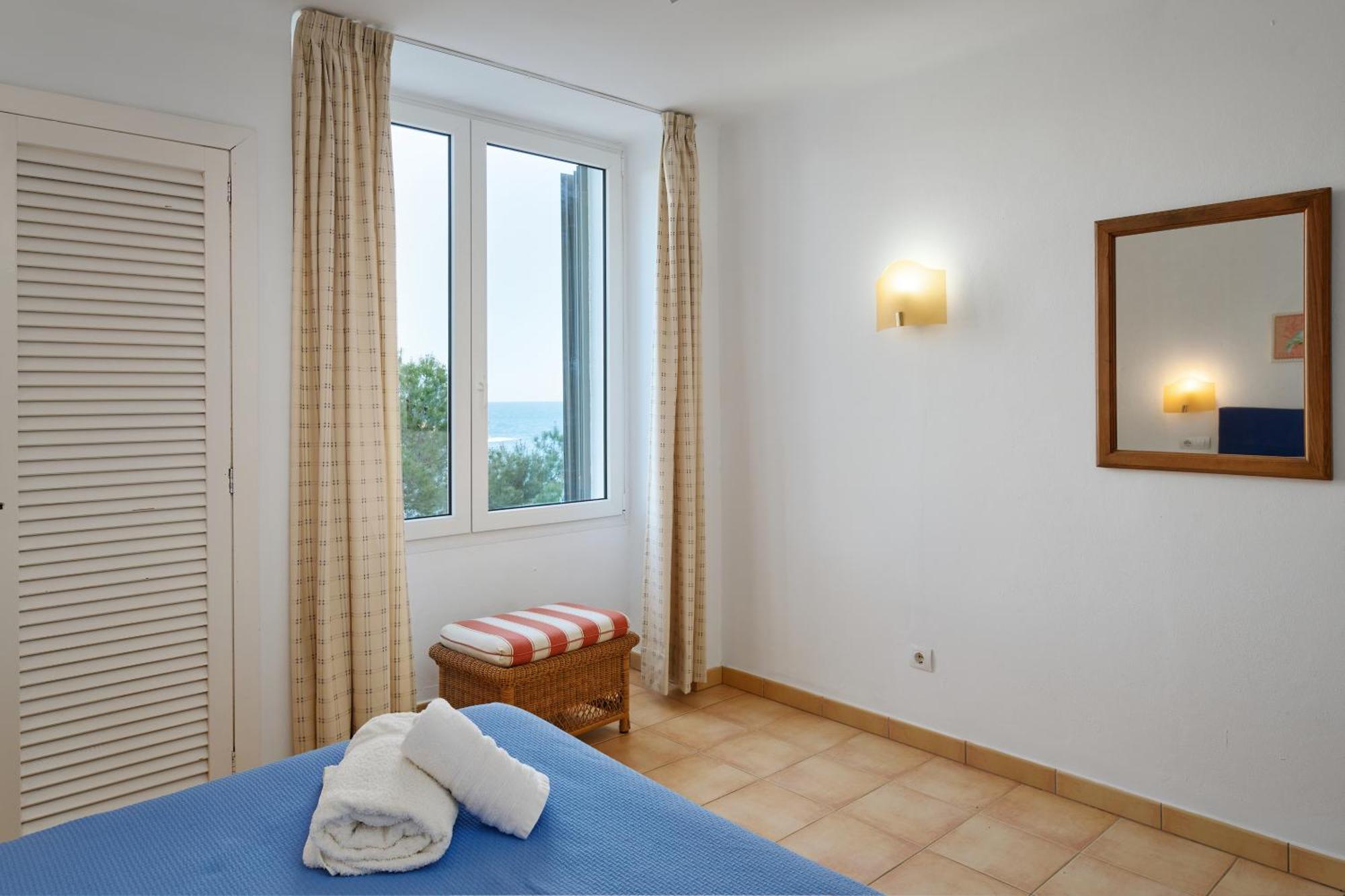 Waterfront Apartment 'Maria'. Pool. Wifi Santanyi Exterior photo
